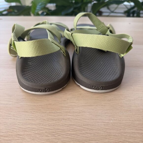 Chaco Womens Z/Cloud Sandals Olive Green Size 9 Adjustable Straps Durable Sole - Picture 2 of 5